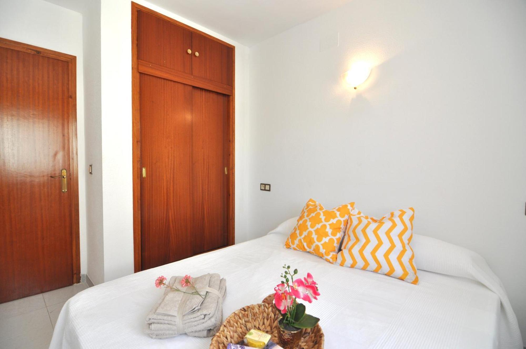 Rnet-Port Margarita 3D Apartment Росес Екстериор снимка